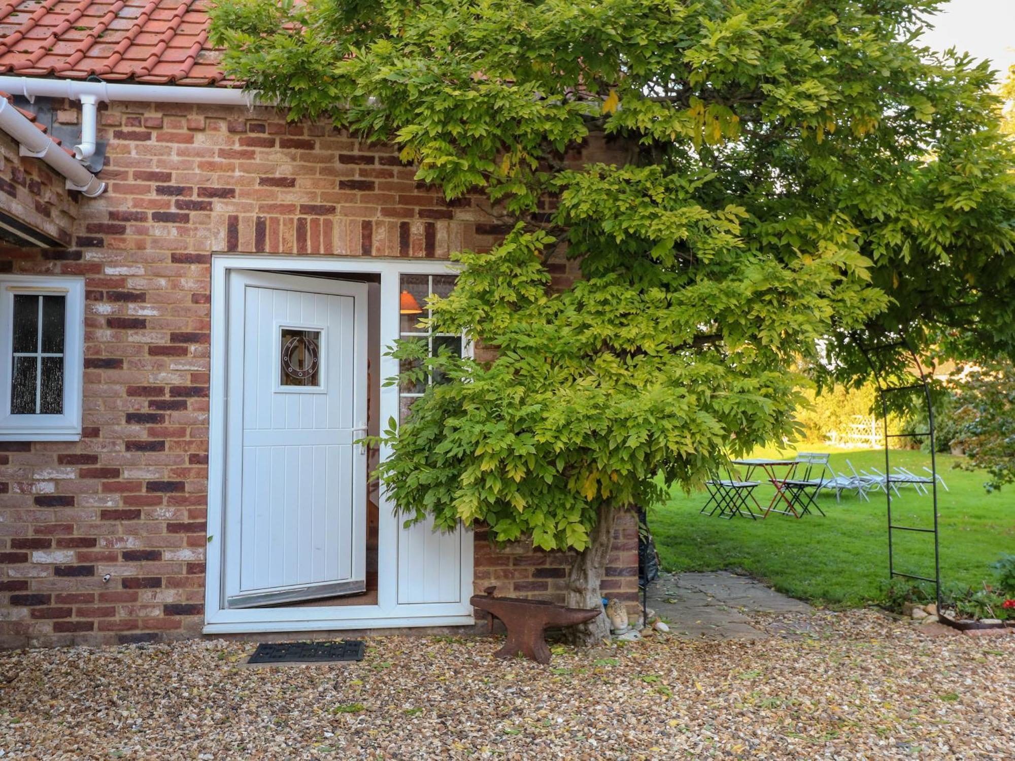 Wisteria Cottage Gayton  ภายนอก รูปภาพ